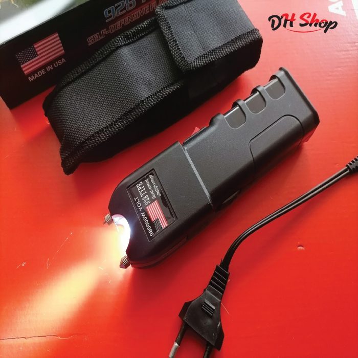 Safety Self Defense Flashlight with Electric Shock – rechargeable – Stun Gun / ইলেকট্রিক শক গান, (ART NO 928 Type, 980000k Volt) - Image 5