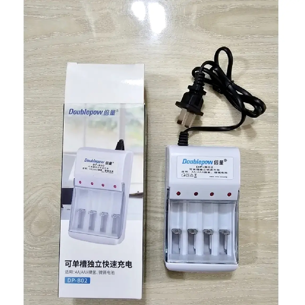 Doublepow DP-B02 4-Slot AA / AAA Battery Charger . - Image 2